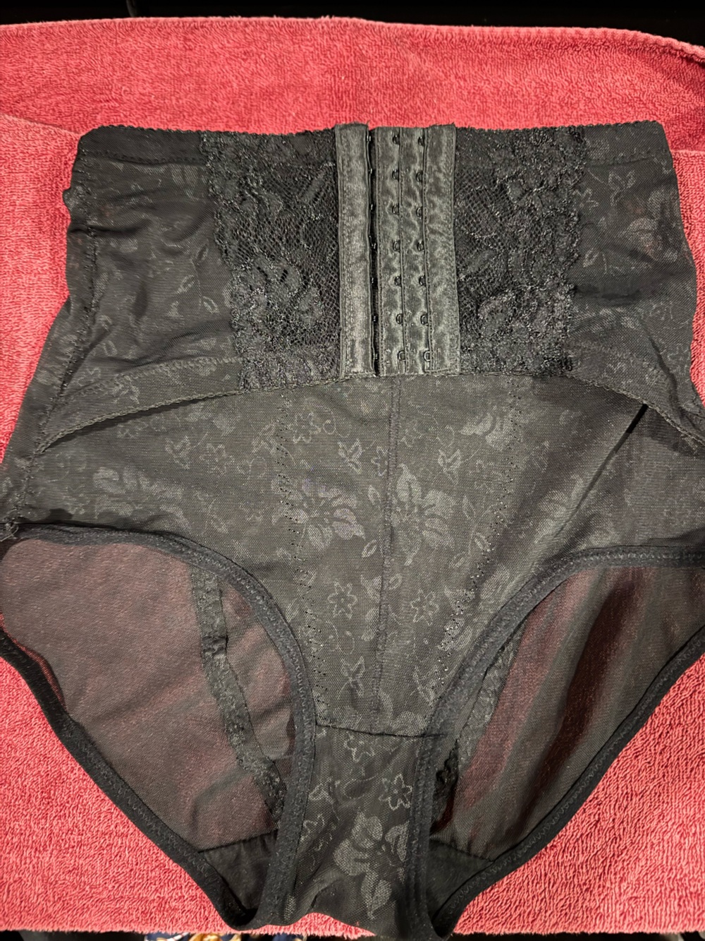 Women’s Black Lace-Trim Shapewear Bodysuit